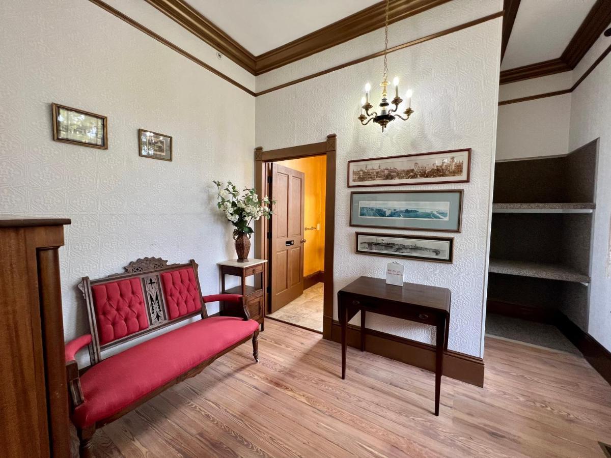 1001 Nights Historic Bed And Breakfast Adults Only セント・オーガスティン エクステリア 写真